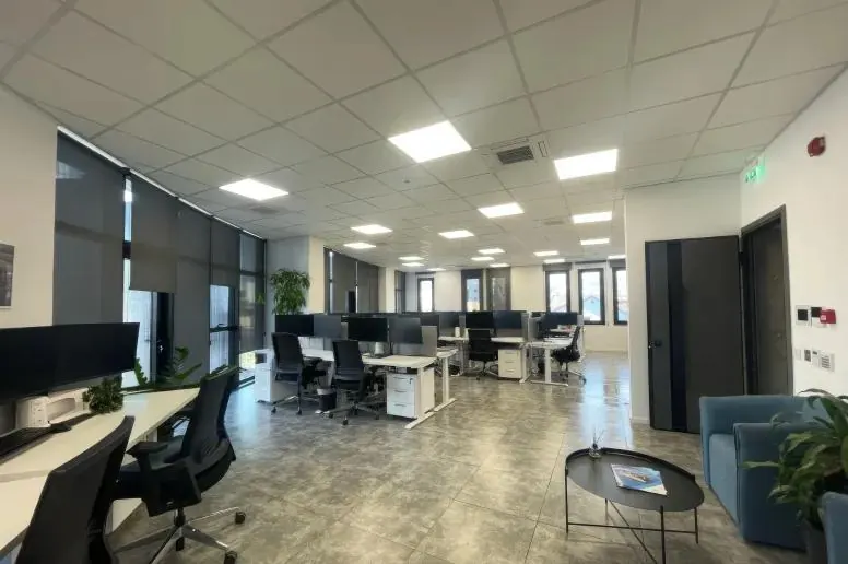 Office and workspace cleaning